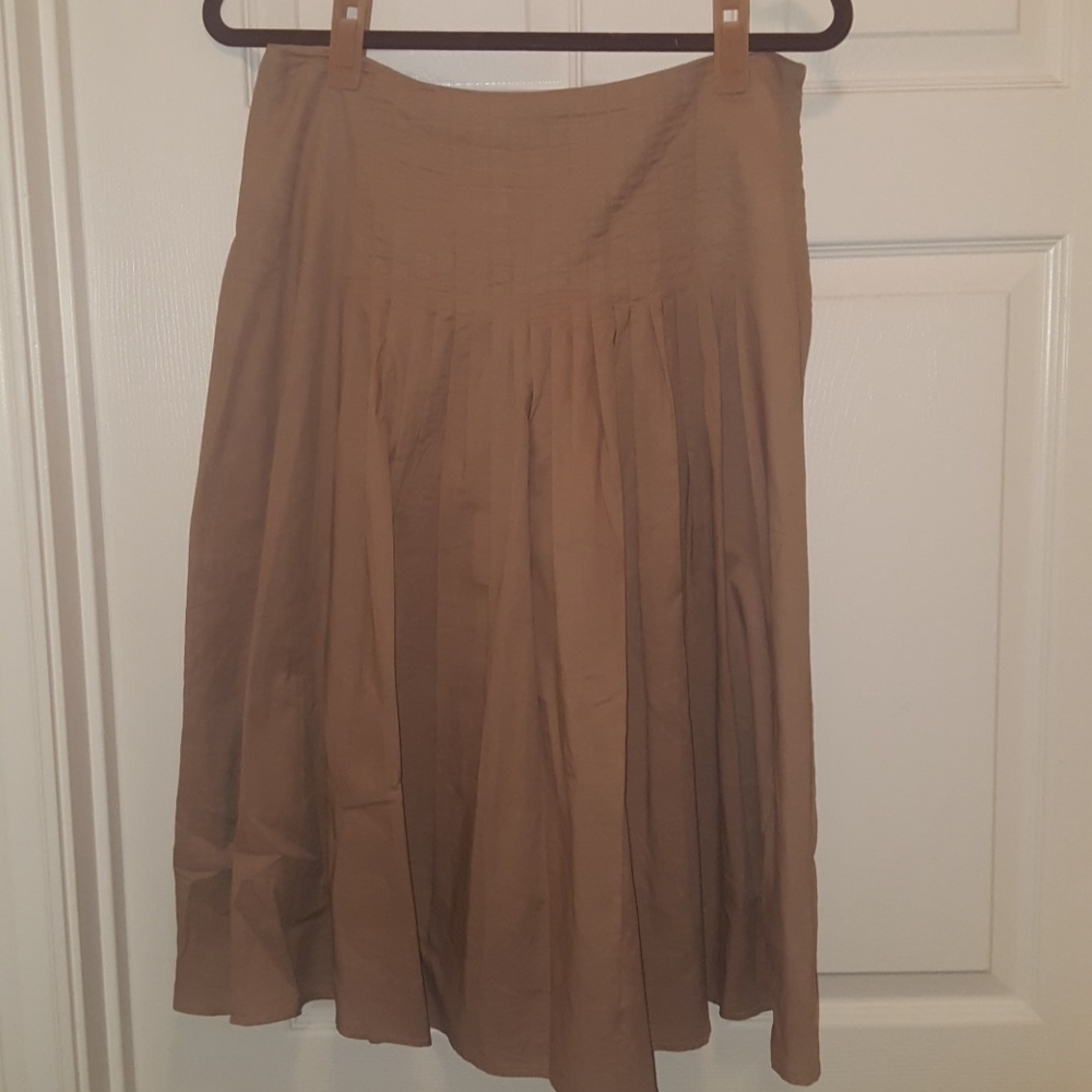 Great summer skirt! Must have!